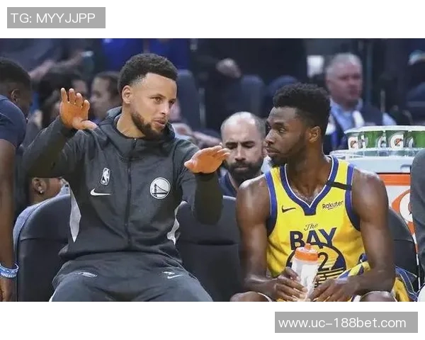 库里盛赞维金斯蜕变为关键球员助力球队争夺冠军 库里盛赞维金斯蜕变为关键球员助力球队争夺冠军